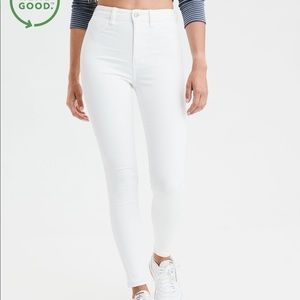BRAND NEW WHITE JEANS